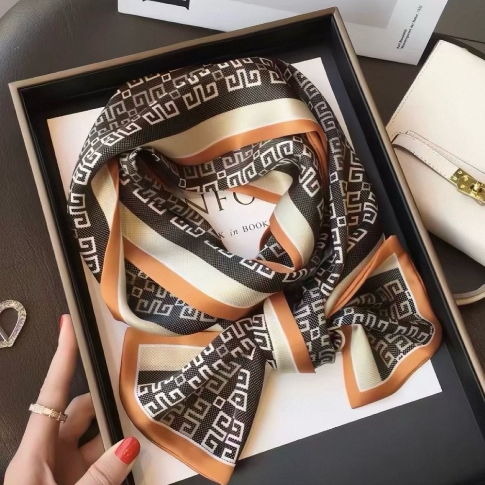 Elegant 100% Printed Silk Scarf